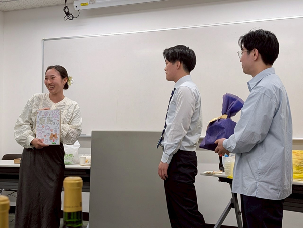 �w�ʎ��^��